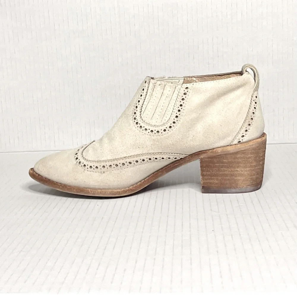 Madewell Grayson Brogue Chelsea Booties - Picture 6 of 15